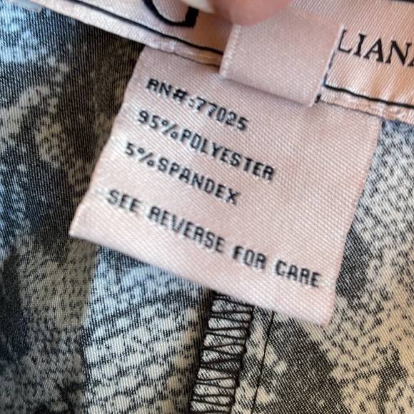 G by Giuliana Disney Alice Through the Looking Glass Pants - Picture 5 of 5